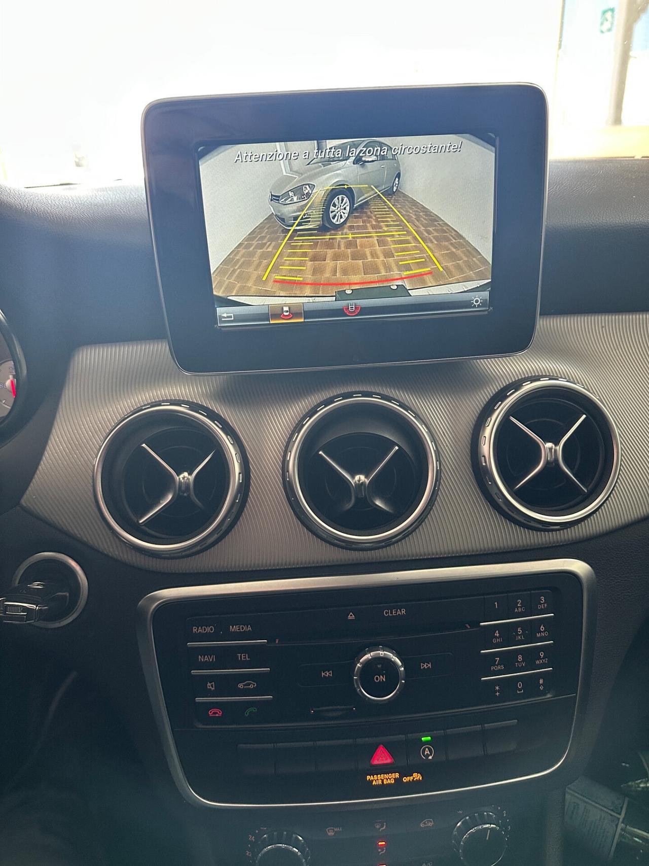 Mercedes-benz GLA 200 d 136 cv manuale