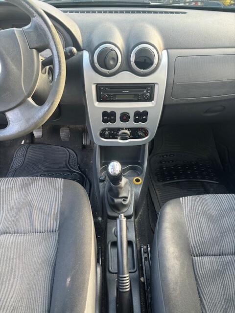 Dacia Sandero 1.4 8V GPL BOMBOLE VALIDE FINO AL 2029