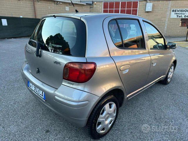 TOYOTA Yaris 1.0i 16V cat 5 porte Sol