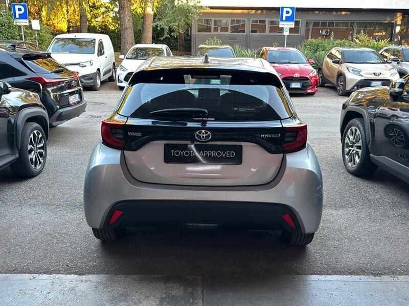 Toyota Yaris Hybrid Trend MY22