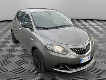 Lancia Ypsilon 1.0 FireFly 5 porte S&S Hybrid Silver