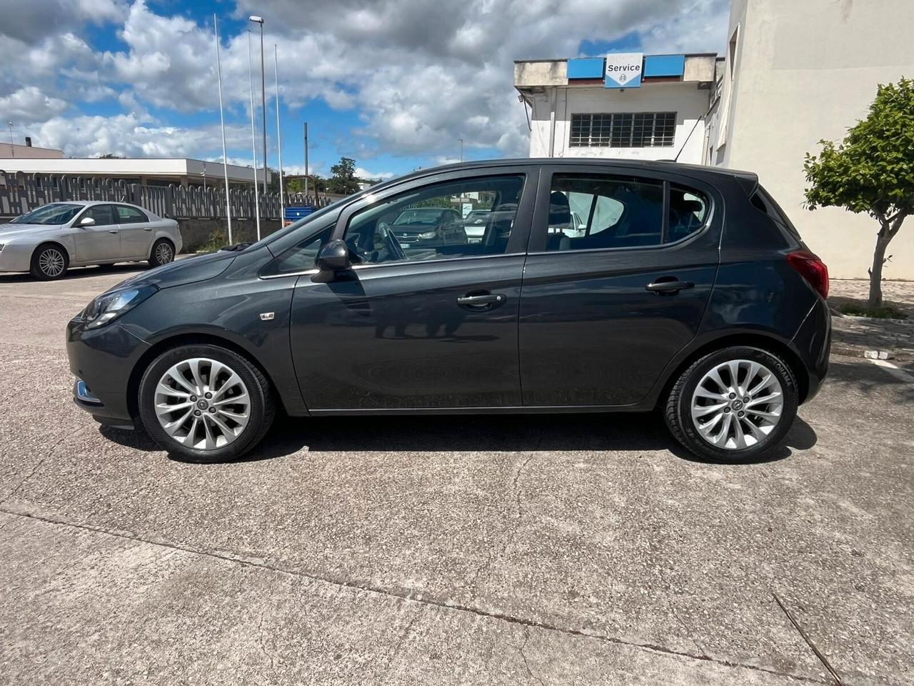 Opel Corsa 1.4 90CV GPL Tech 5 porte Innovation neop/ car play/lega/faro led