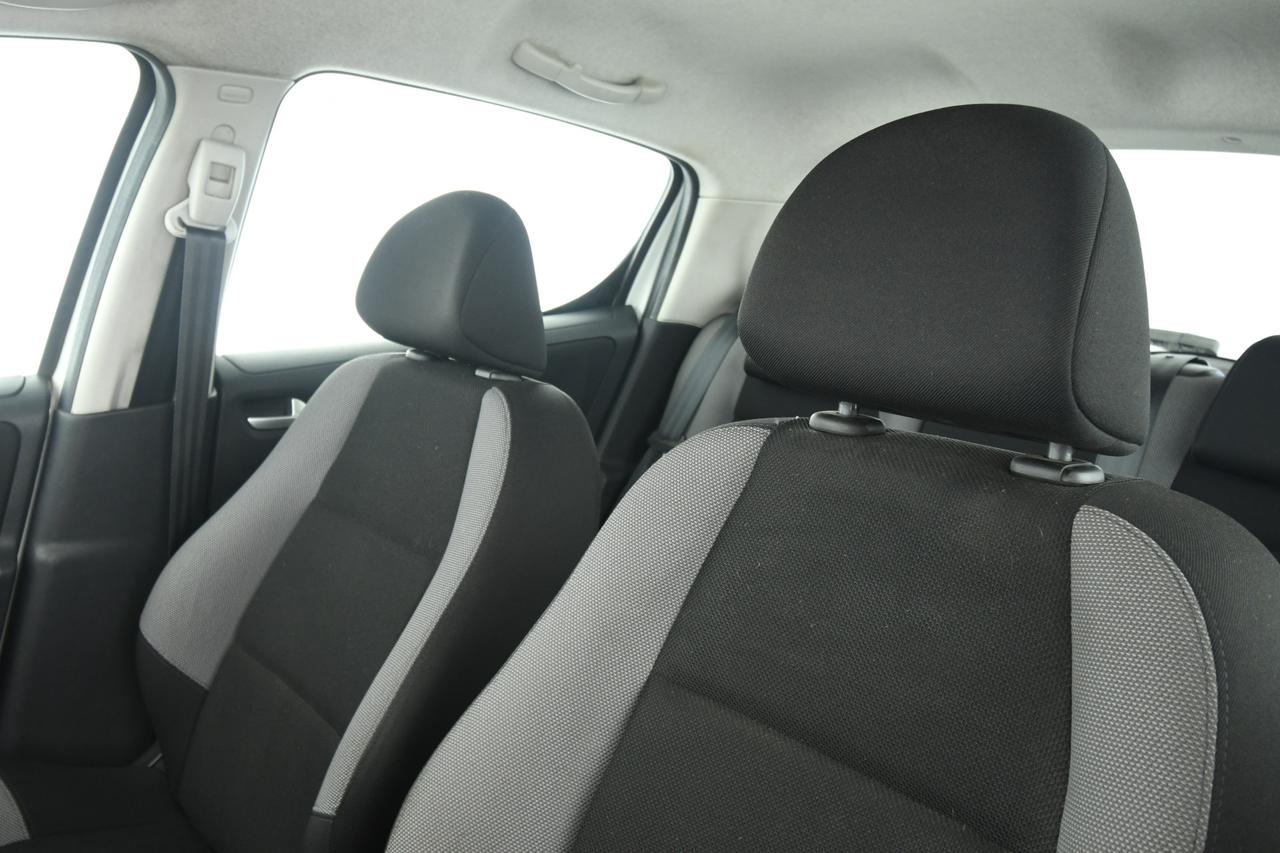 PEUGEOT 207 5p 1.4 8v X-Line eco-Gpl FL X COMMERCIANTI+NEOPATENTATI