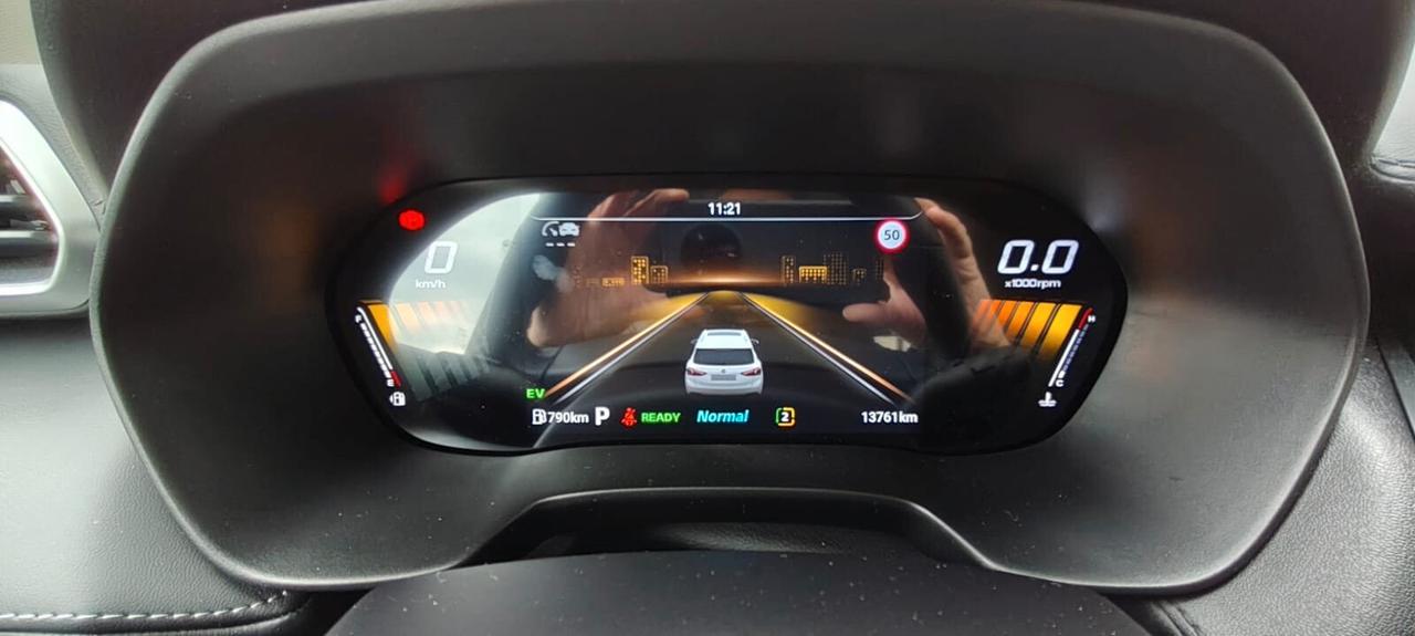 Mg ZS EV Luxury HYBRID+ KM 13000