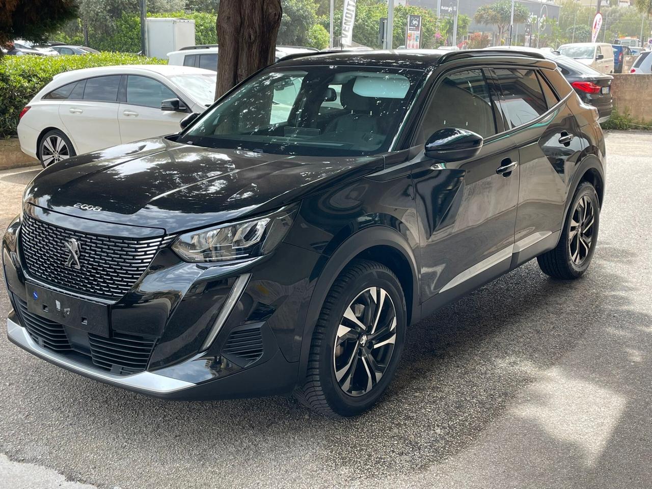 Peugeot 2008 BlueHDi 130 S&S EAT8 Allure