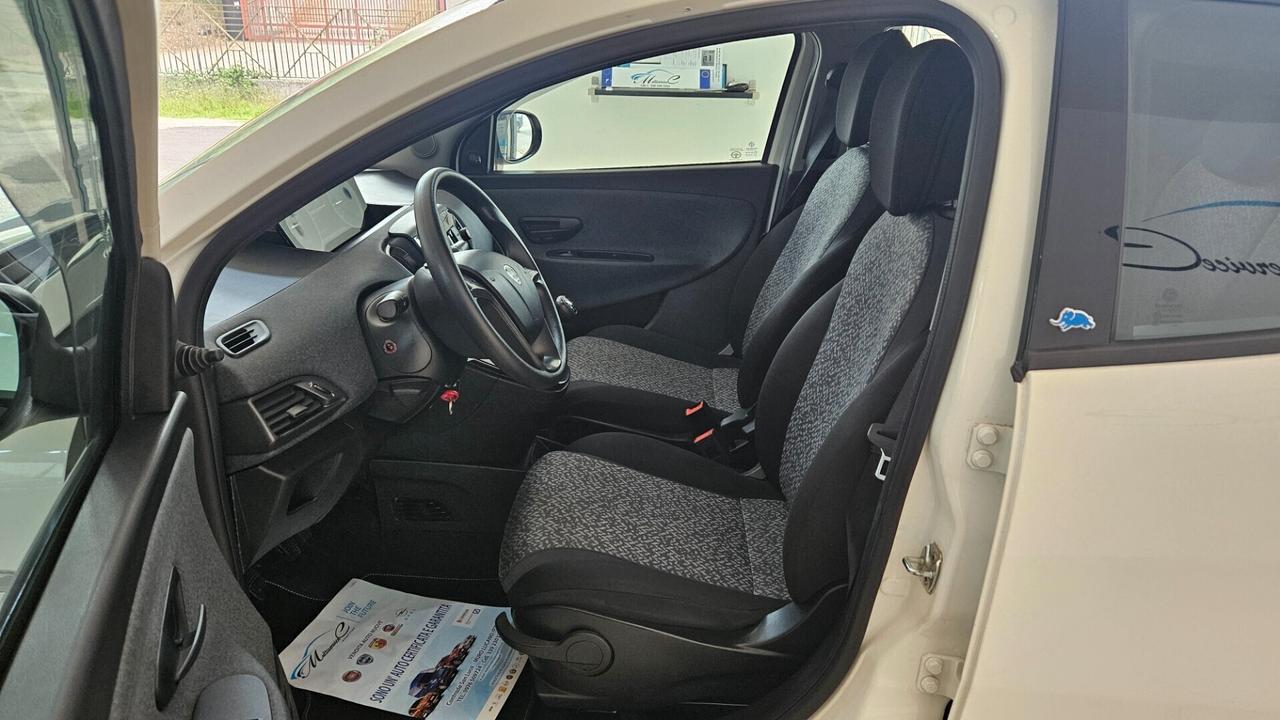 Lancia Ypsilon 1.2 69 CV 5 porte GPL Ecochic Elefantino Blu