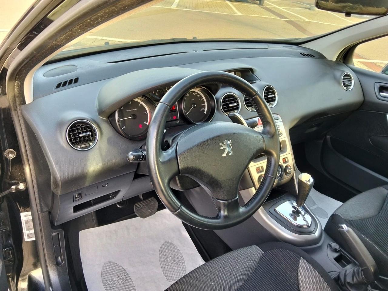 Peugeot 308 1.6 8V HDi 112CV 5p. Automatik*Cruise*Cerchi