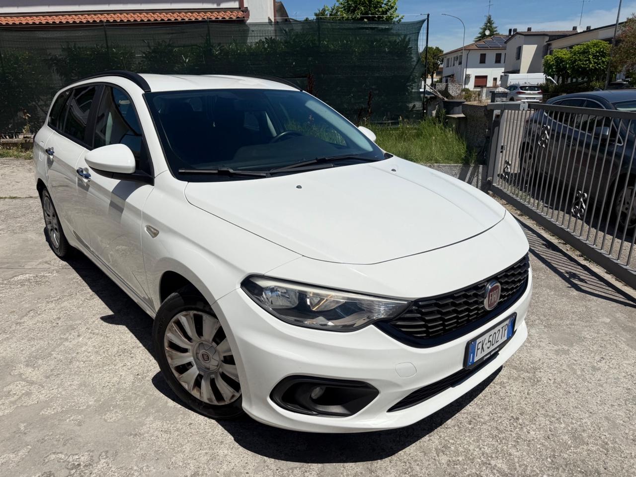 Fiat Tipo 1.6 Mjt DIESEL EURO 6B 2017 NEOPATENTATI
