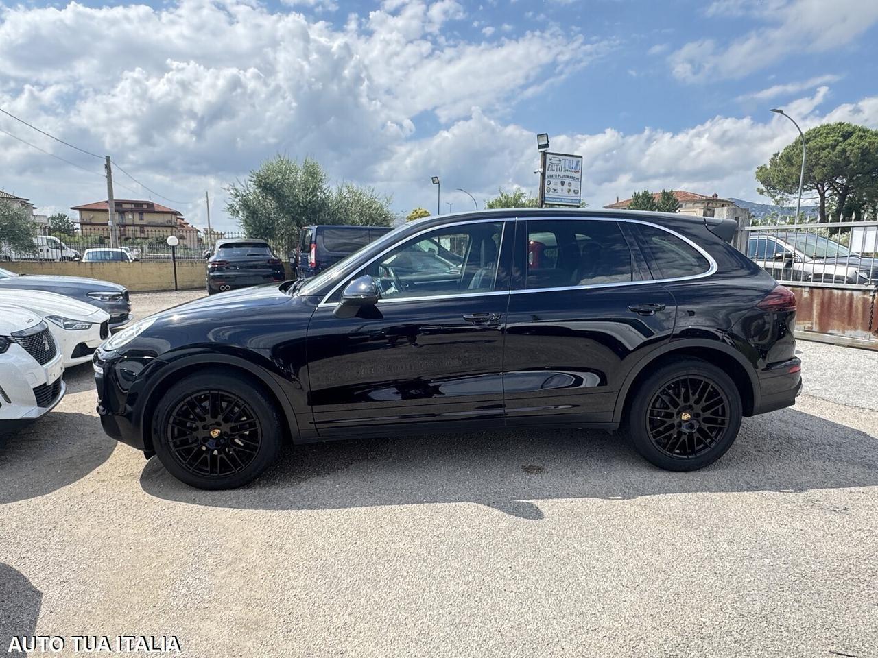 PORSCHE CAYENNE DIESEL NAVI PASM LED