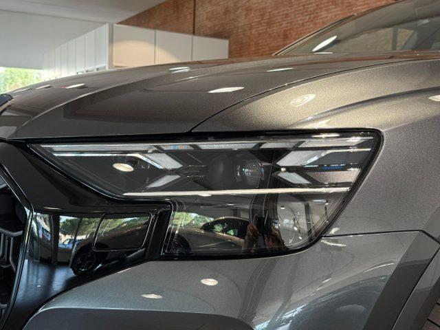 AUDI Q8 50 TDI 286 CV quattro S line edition Black Pack