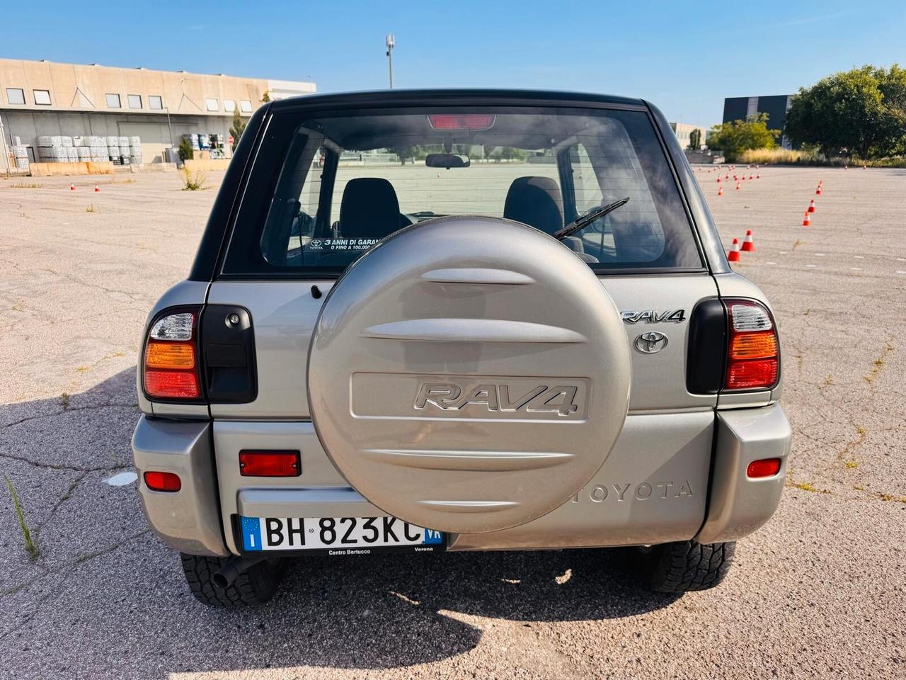 Toyota RAV 4 2.0i 16V cat 3 porte