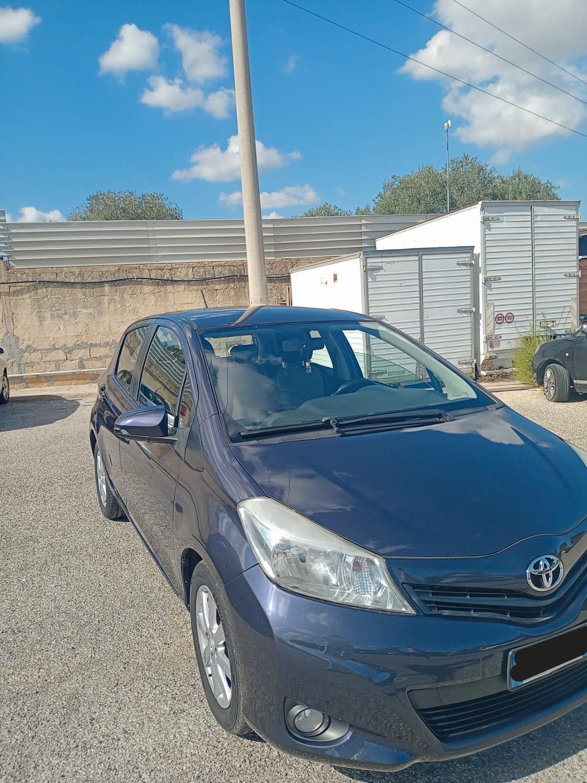 Toyota Yaris 1.4 D-4D 5 porte Lounge