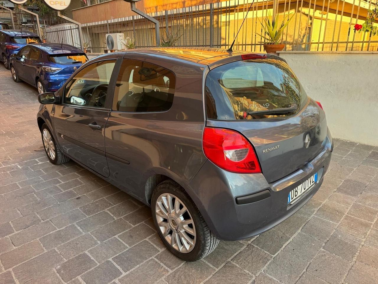 RENAULT Clio 1.5 dCi 85CV 3 porte Luxe