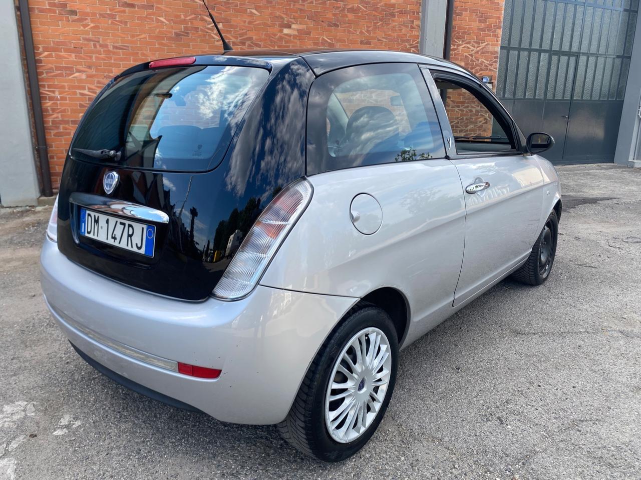 Lancia Ypsilon 1.2 Argento