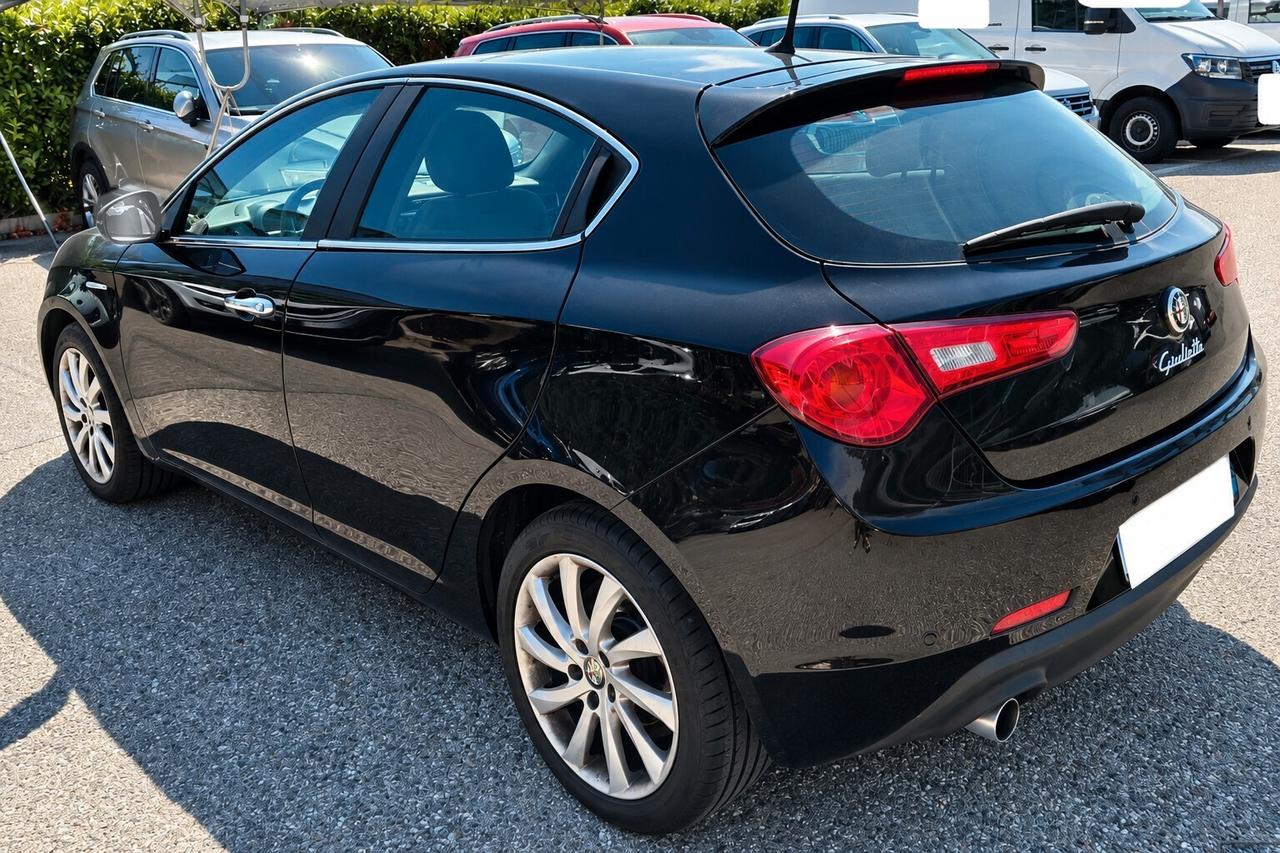 Alfa Romeo Giulietta 1.6 JTDm-2 105 CV Exclusive