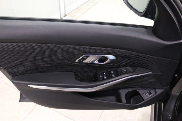 BMW 330 d 48V xDrive Touring "" TETTO PANORAMICO ""
