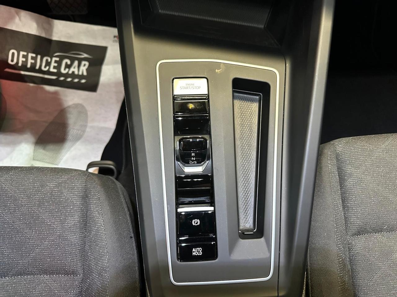 Volkswagen Golf 8 1.5 TGI DSG Style