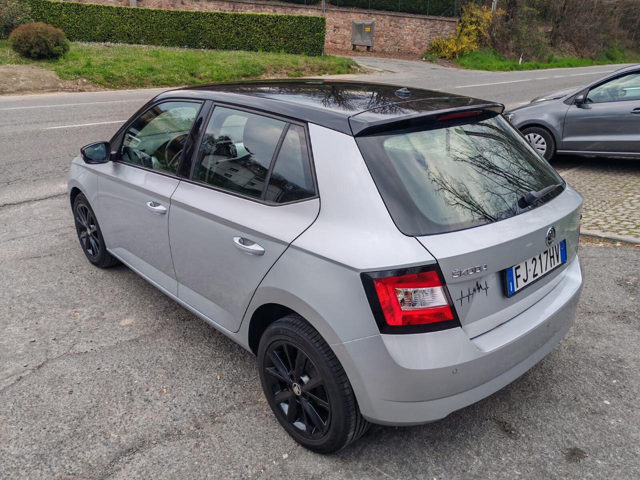Skoda Fabia 1.2 TSI Twin Color Design Edition Argento