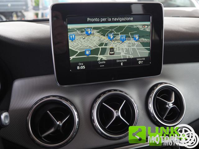 MERCEDES-BENZ GLA 200 d Sport autom