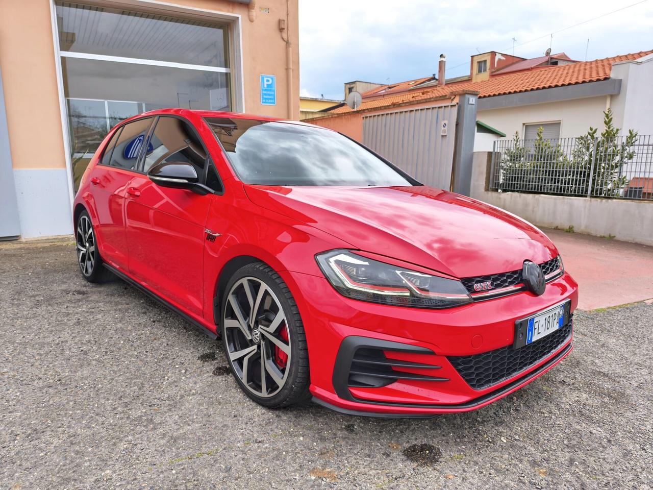 Volkswagen Golf GTI Performance 2.0 245 CV TSI DSG
