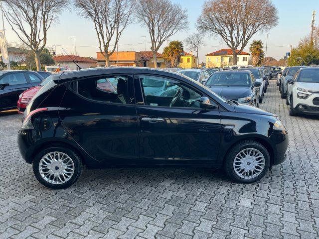 LANCIA Ypsilon 1.2 69 CV 5 porte Silver #Alcantara#Fendi#Sensori