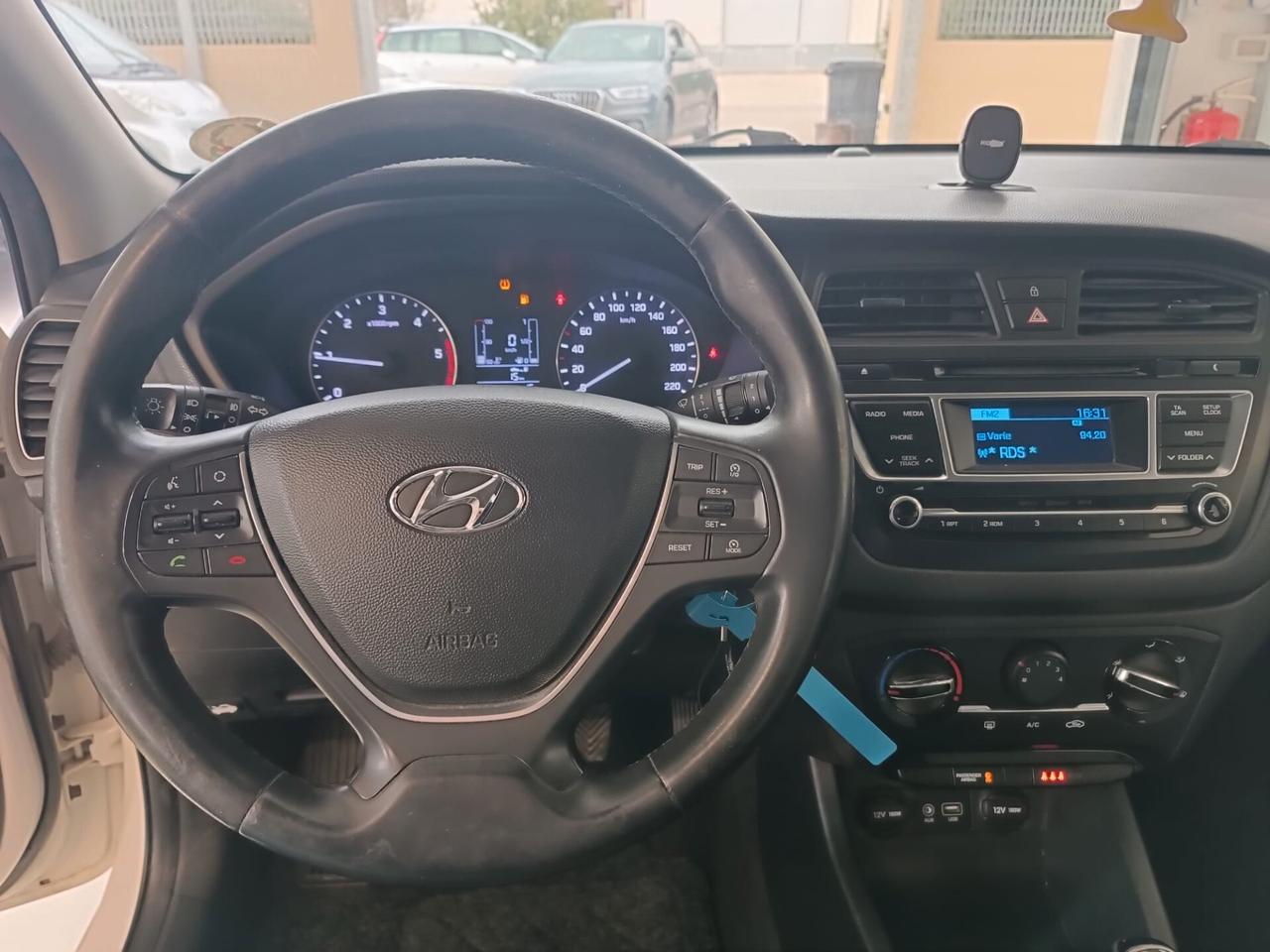 Hyundai i20 1.1 CRDi 12V 5 porte Comfort