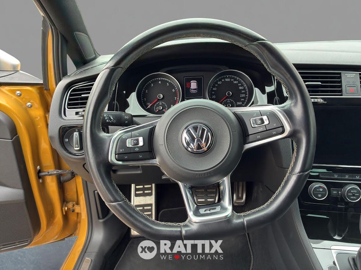 Volkswagen Golf 1.5 TSI 150CV R-Line