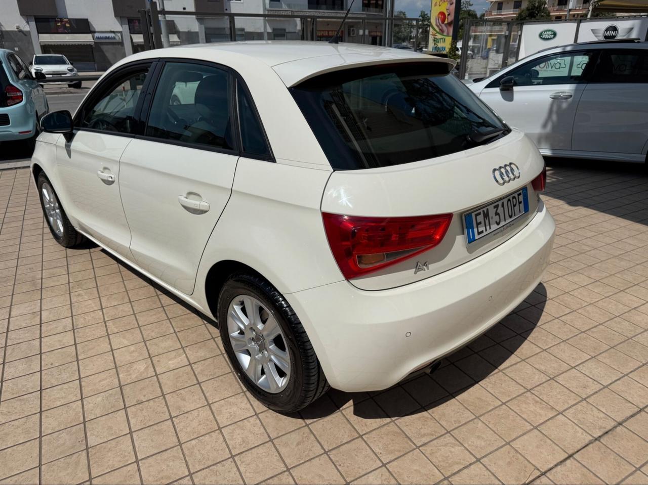 Audi A1 1.6 TDI 105 CV 5 PORTE Ambition Manuale PERFETTA