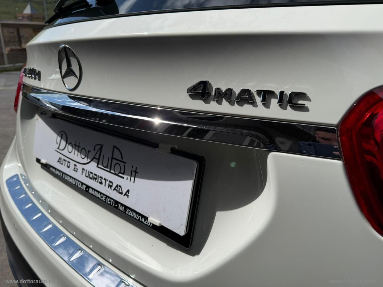 MERCEDES-BENZ GLA 200 d Automatic 4Matic Premium