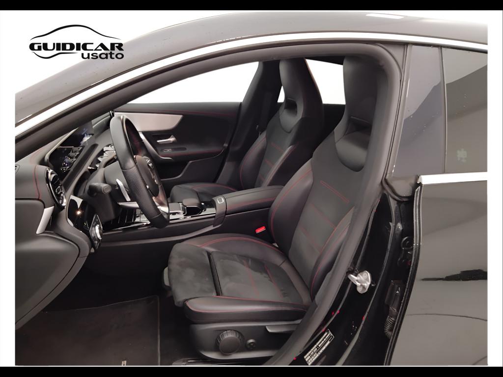 Mercedes-Benz CLA Sh.Brake - X118 - CLA Shooting Brake 200 d Premium auto