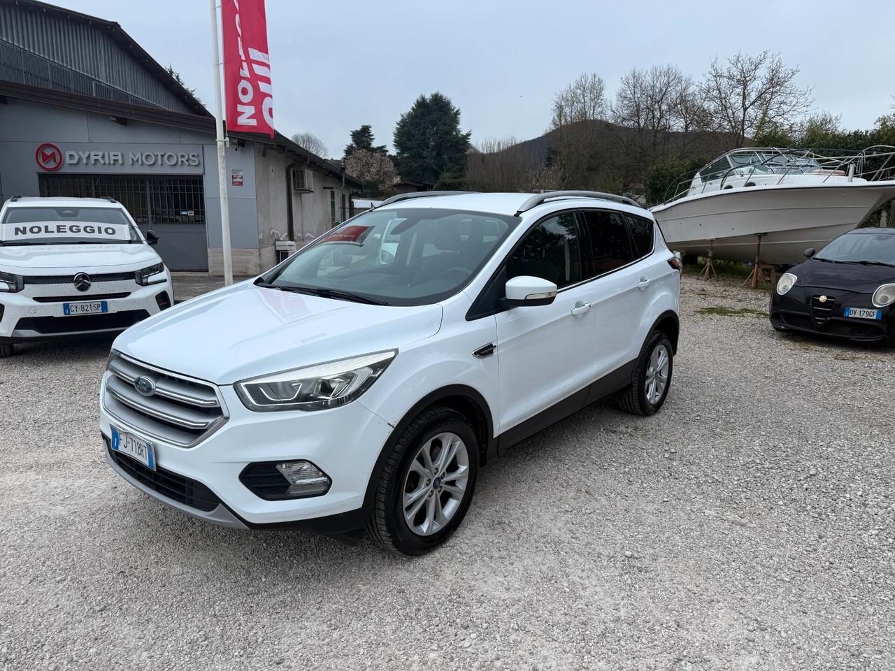Ford Kuga 1.5 TDCI 120 CV 2WD Titanium 90.000 KM