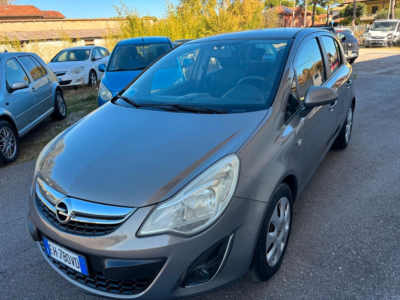 Opel Corsa 1.2 5 porte Cosmo