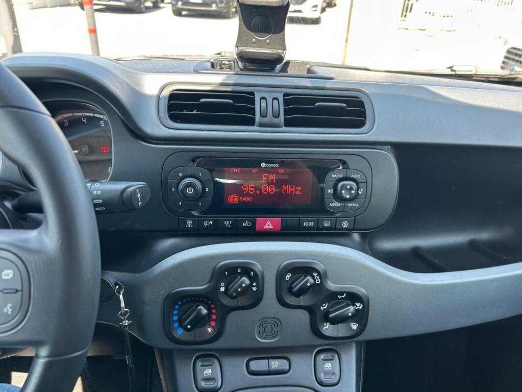 Fiat Panda 1.0 Hybrid City Cross