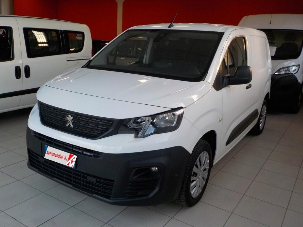 Peugeot Partner BlueHDi 130 EAT8 S&S PC - Autocarro lamierato 3 posti - Cambio automatico