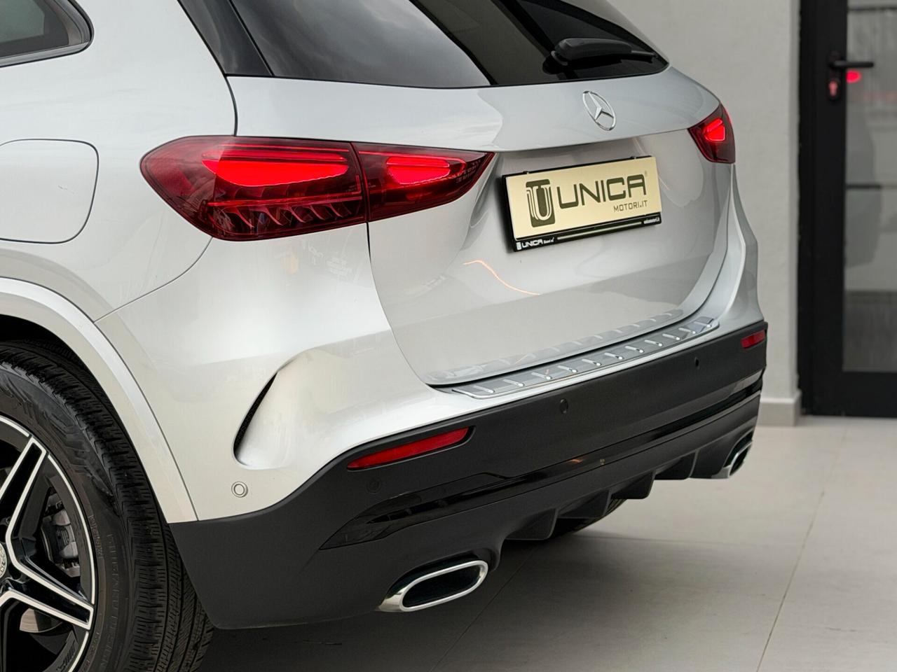Mercedes-benz GLA 200 d 150 CV AMG Premium Plus UNICO PROPRIETARIO IVA ESPOSTA