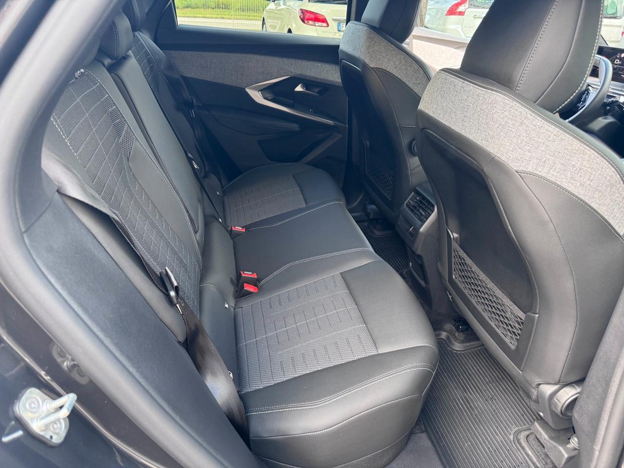 Peugeot 3008 1.2 hybrid GT 145cv e-dcs6 FULL OPTIONAL