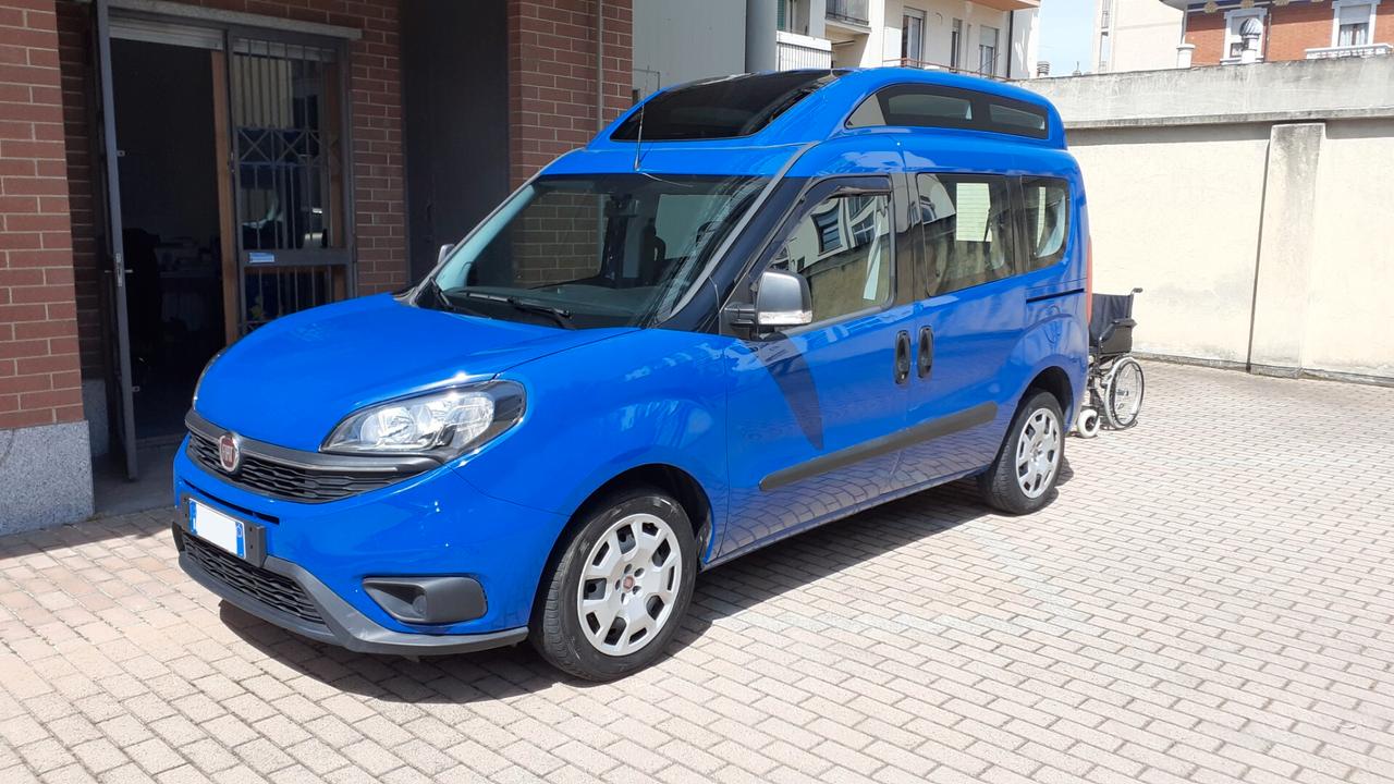 Doblò 1.6 MJT 120CV trasporto disabili pedana
