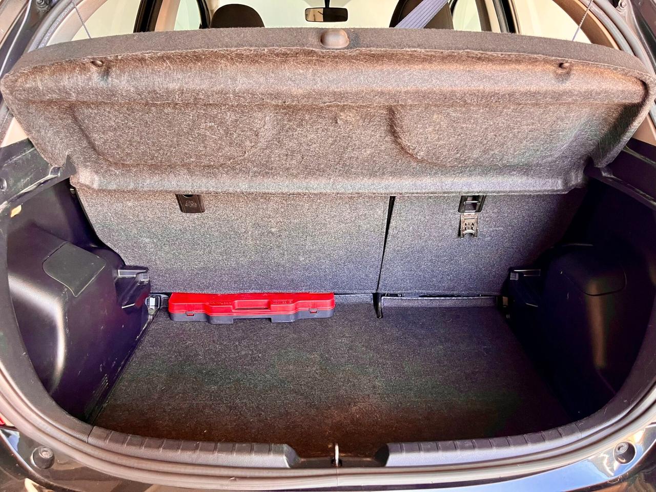 Toyota Yaris Lounge