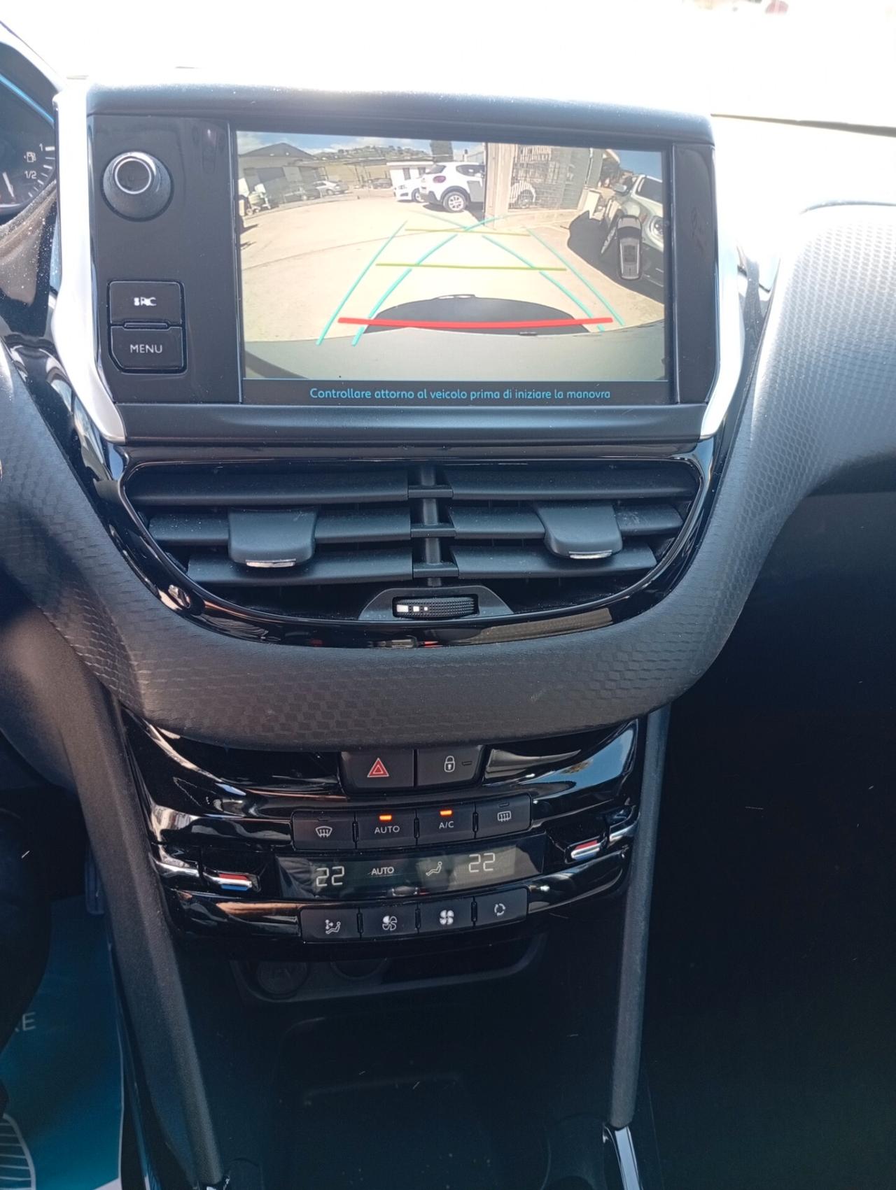 Peugeot 2008 BlueHDi 100 S&S Allure