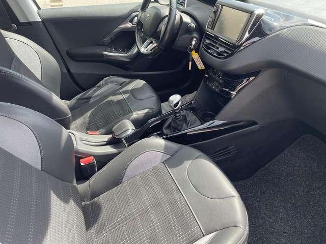 Peugeot 2008 2008 1.2 puretech t Allure s