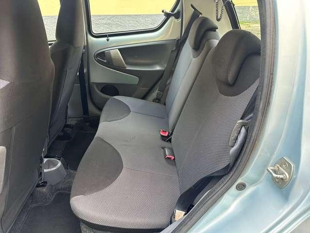 Toyota Aygo Aygo I 2005 5p 1.0 Sol