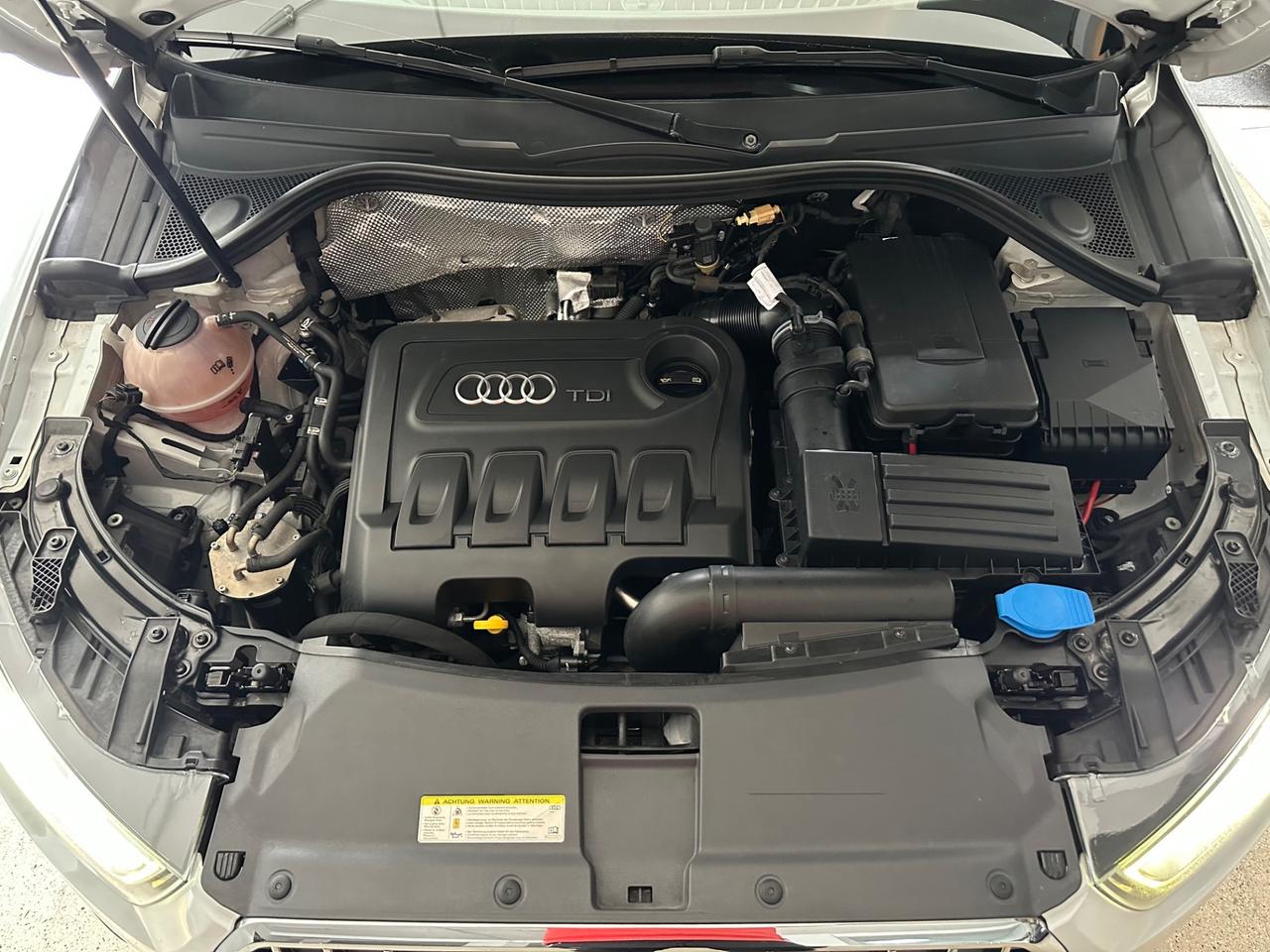 Audi Q3 2.0 TDI 140cv S Line - TETTO APRIBILE