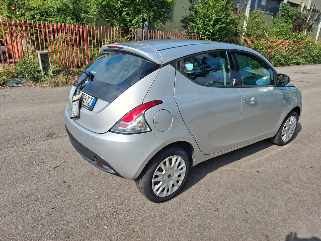 Lancia Ypsilon 1.2 69 CV 5 porte Platinum