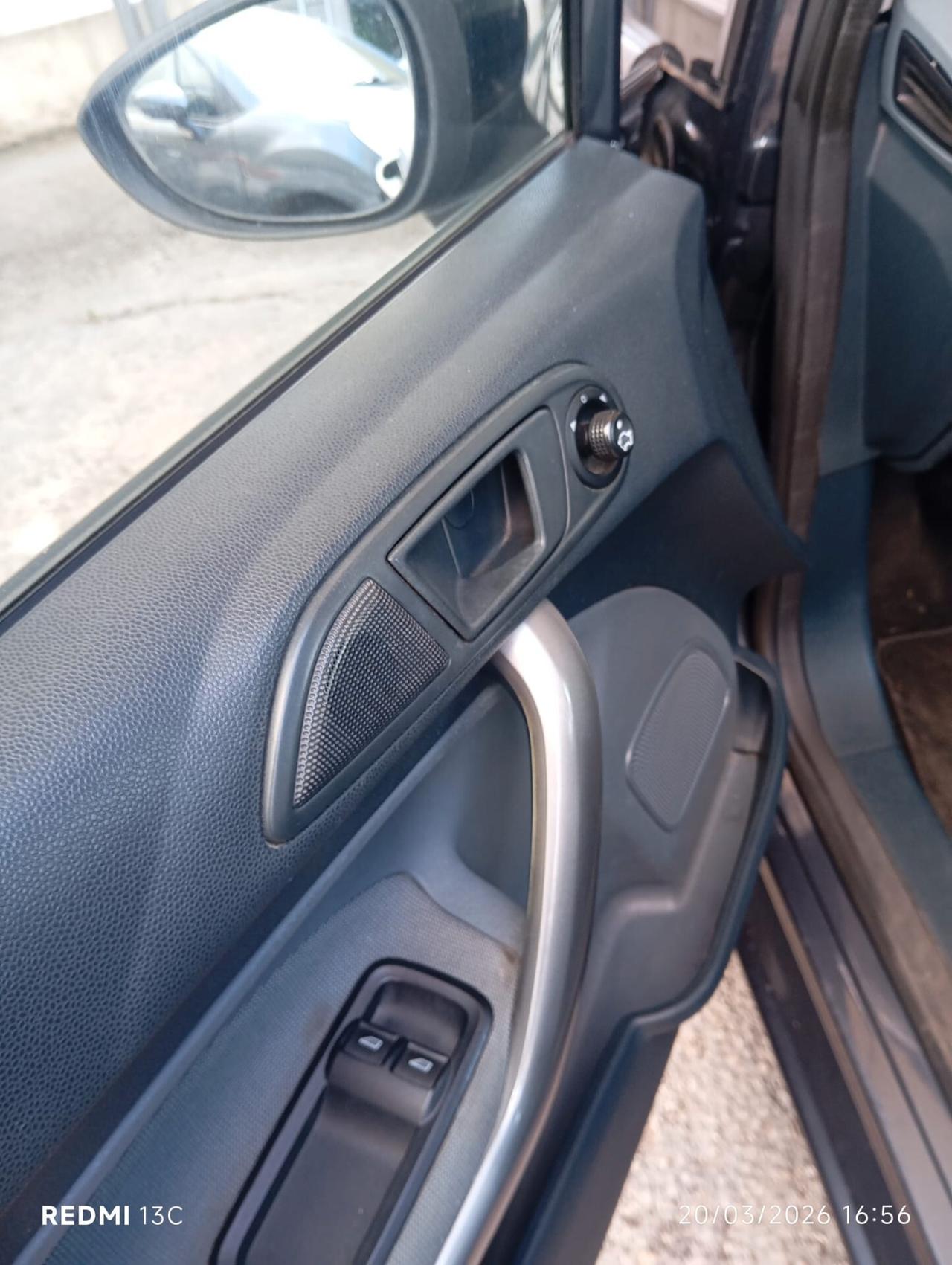 Ford Fiesta 1.2 82 CV 5 porte Titanium