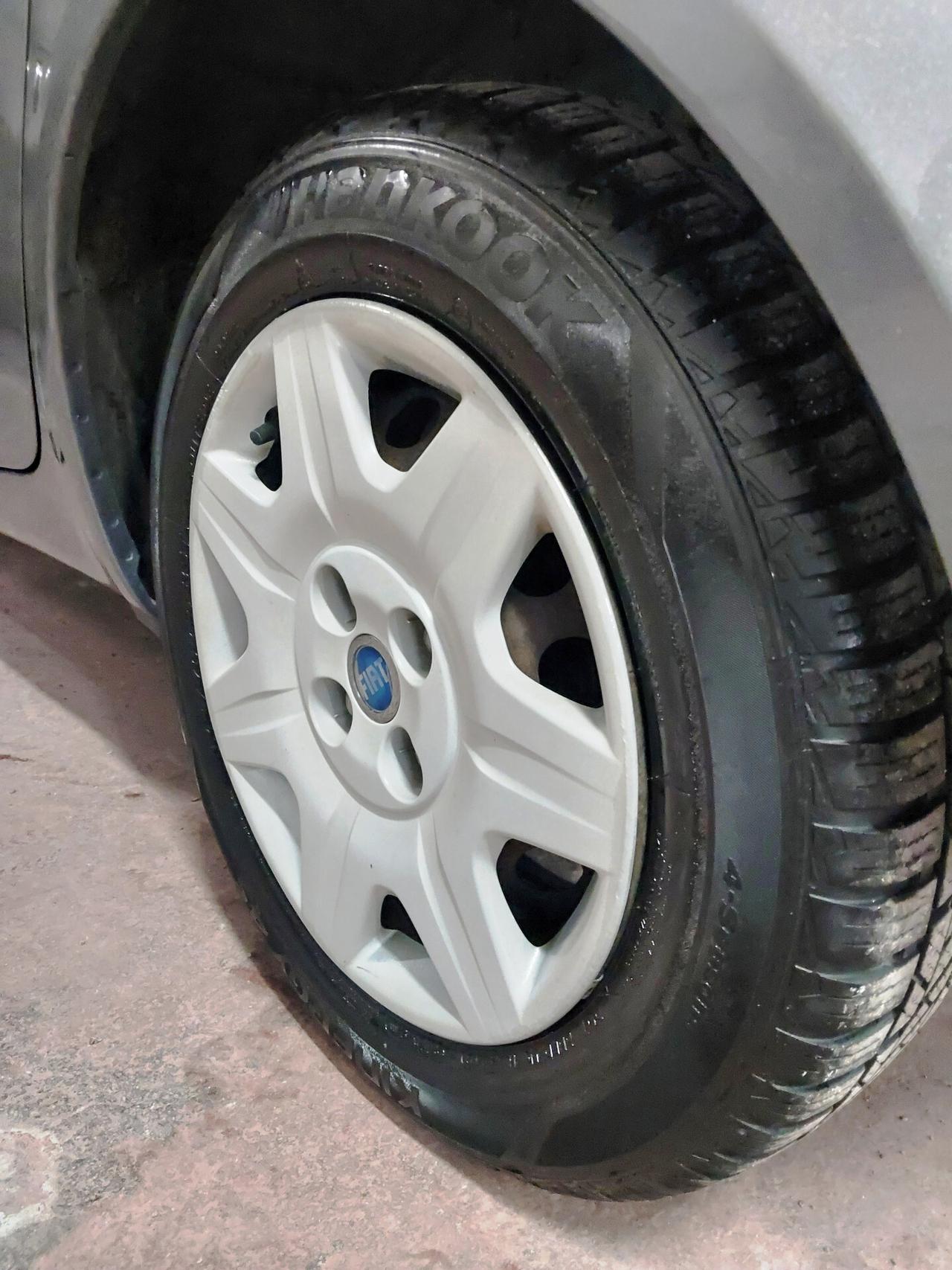 FIAT PUNTO 1.2 5P DYNAM.03/2006