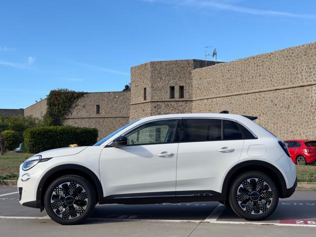 FIAT 600 KM0 LA PRIMA 100CV+CARPLAY WI-FI+18''+RCAM+2PDC
