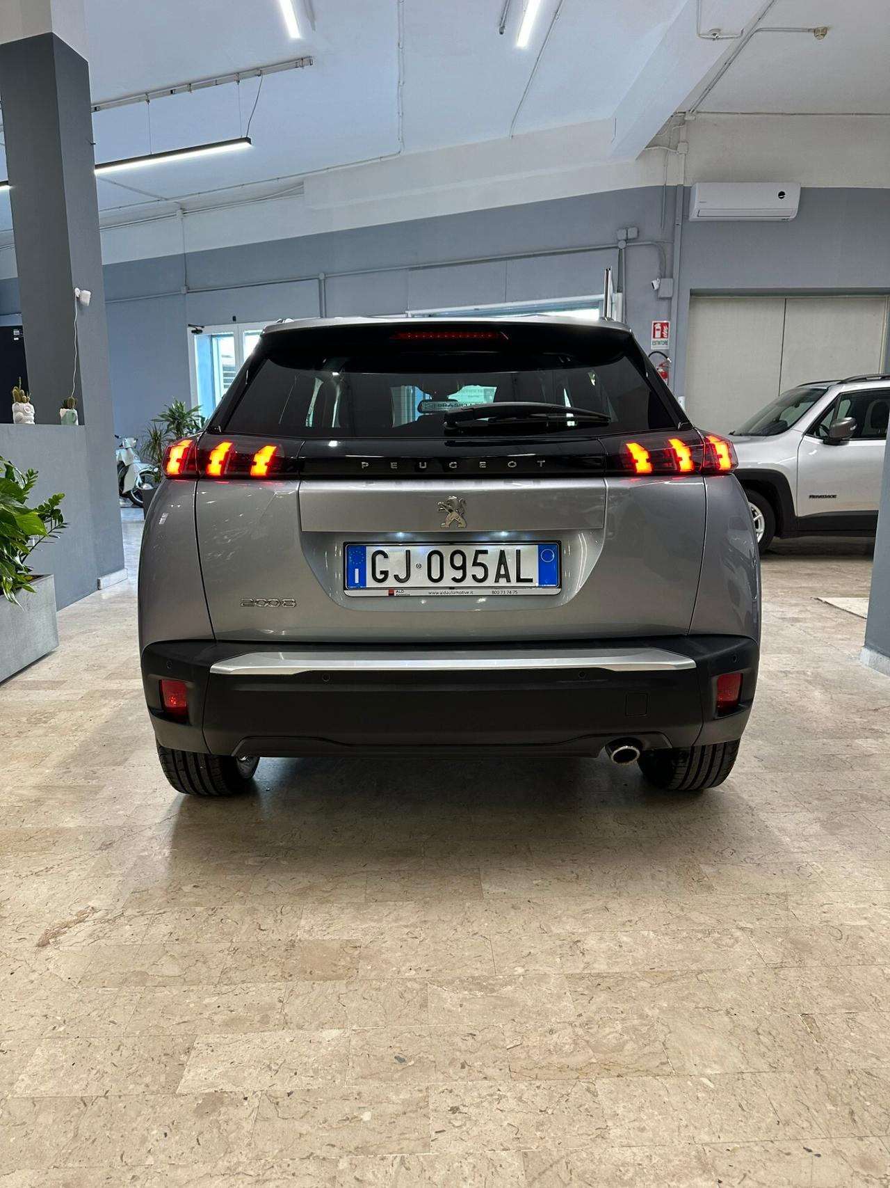 Peugeot 2008 BlueHDi 130 S&S EAT8 Allure Pack