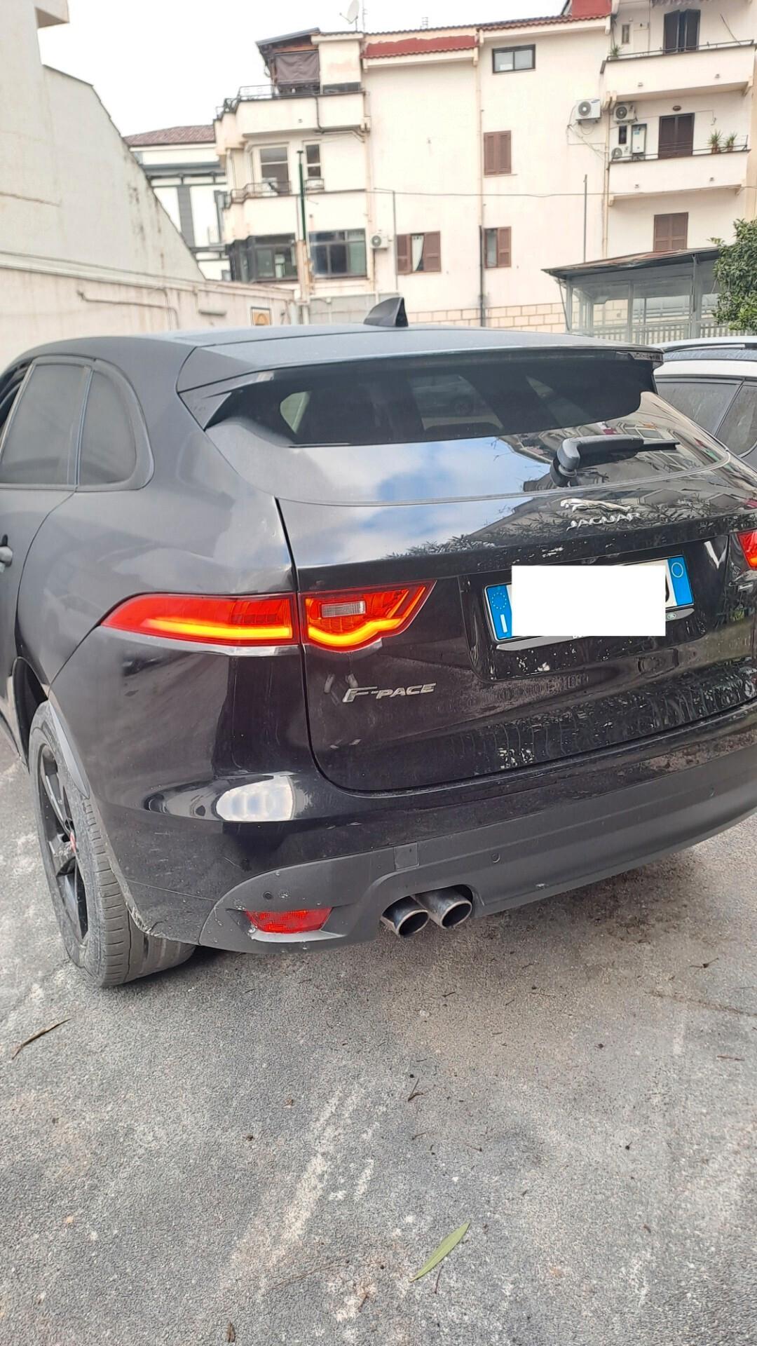 Jaguar F-Pace 2.0 D 180 CV AWD aut. Portfolio