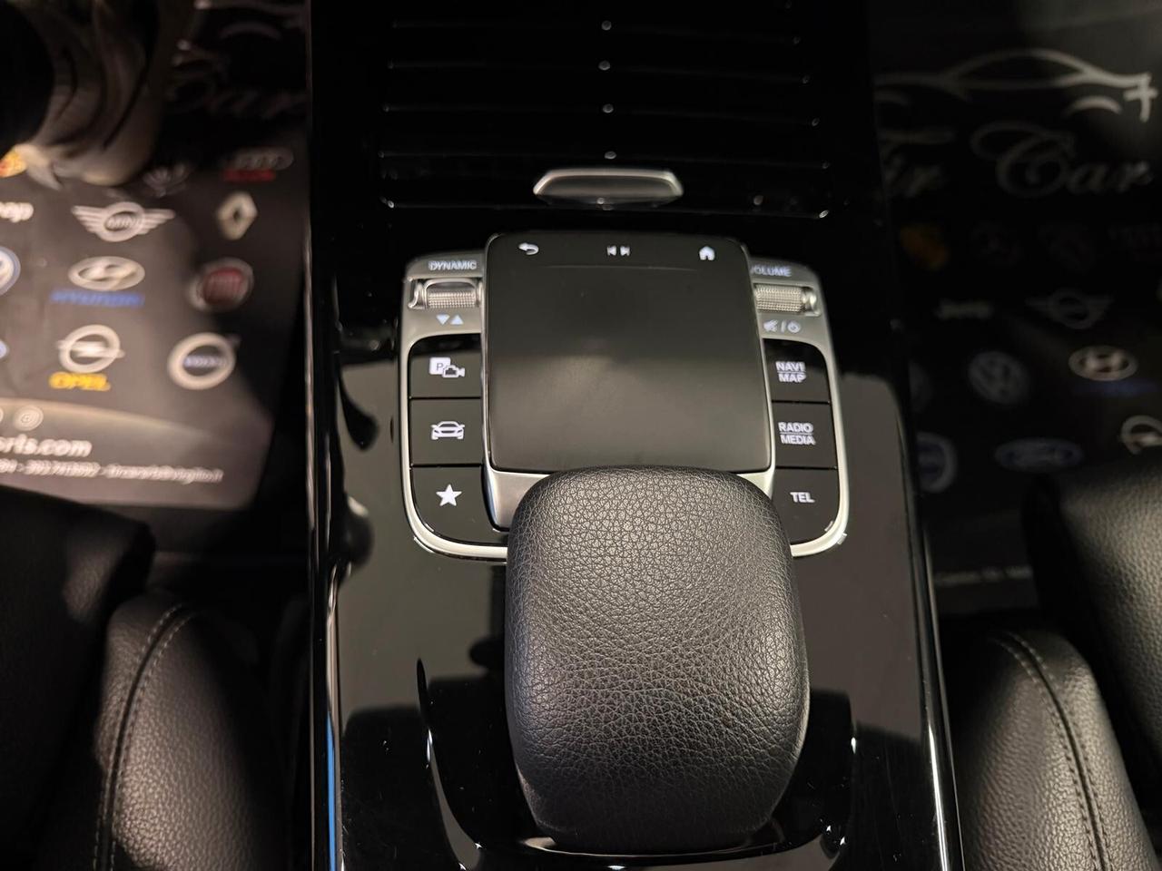 MERCEDES BENZ CLASSE A 180D SPORT 1.5 116CV PELLE NAVI CAM ANNO 2019