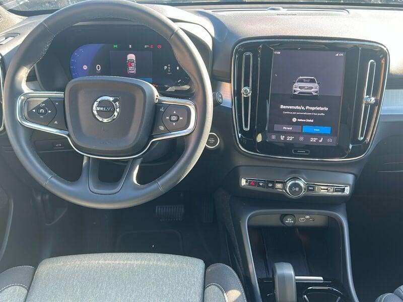 Volvo XC40 B3 MHEV Plus Black Edition aut